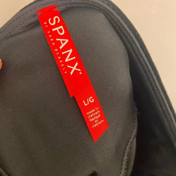 SPANX Velvet Leggings Black Size Large - Picture 7 of 8